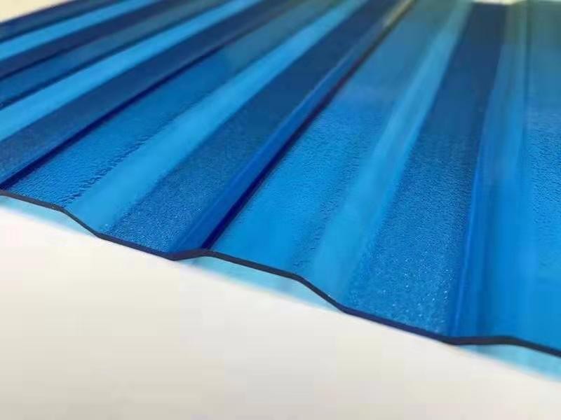 Polycarbonate corrugated and frosted sheet